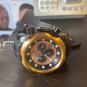 Chrono Invicta Watch